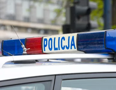 Miniatura: Policjanci pomogli niepełnosprawnemu....