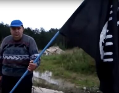 Miniatura: Kononowicz pali flagę IS i zapowiada:...