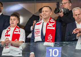 Miniatura: Karol Nawrocki wygwizdany na&nbsp;meczu?...