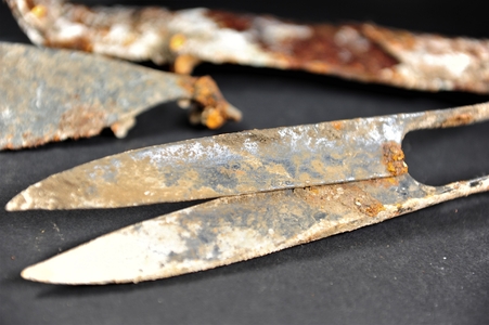Niezwykłe nożyczki sprzed 2,3 tys. i inne zabytki znalezione w Monachium
