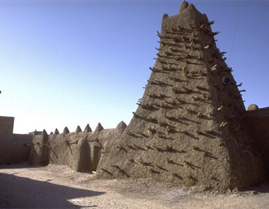 Miniatura: Talibowie niszczą dziedzictwo Mali. Rosja:...