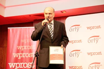 Orły Tygodnika „Wprost” 2016 na Pomorzu ENERGA S.A., Grupa Lotos S.A. oraz prezydent Gdyni Wojciech Szczurek zostali laureatami Orłów Tygodnika „Wprost” na Pomorzu. Nagrody wręczono w poniedziałek w sopockim Sheraton Hotel. Statuetkę w imieniu prezydenta Gdyni odebrała wiceprezydent Katarzyna Gruszecka-Spychała.