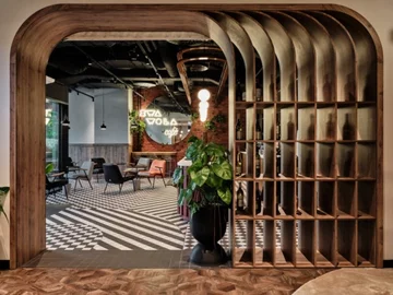 Warszawski hotel, proj. Tremend 