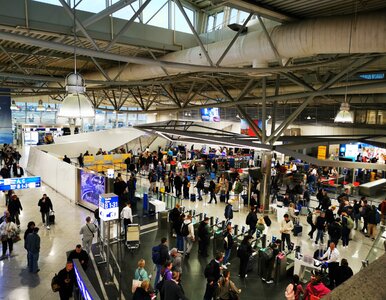Miniatura: Europejski kraj walczy z opóźnieniami...