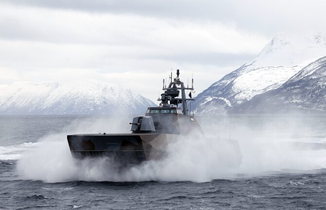 Norweskie korwetty Skjold tworzą najszybszy oddział marynarki wojennej na świecie. Uzbrojone są w działa 76 mm