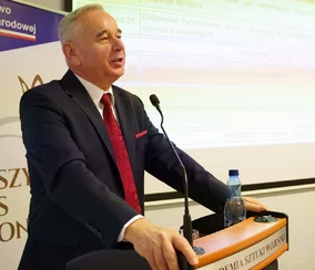 Miniatura: Rektor ASW: Ci, którzy protestują przeciw...