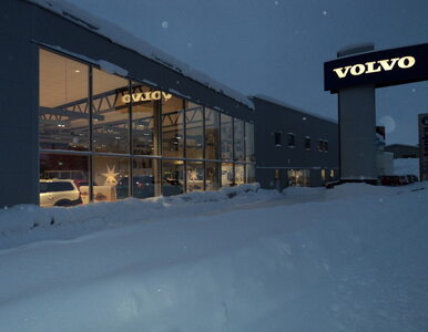 Miniatura: Salon Volvo 100 km od koła podbiegunowego