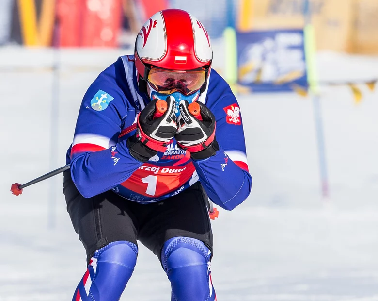 Miniatura: Nocna jazda prezydenta na nartach. Andrzej...