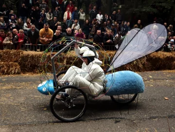 II Wyścig Mydelniczek Red Bull (fot. PAP/Tomasz Gzell)