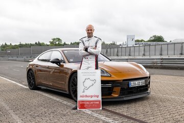 Porsche Panamera z&nbsp;rekordem N&uuml;rburgringu