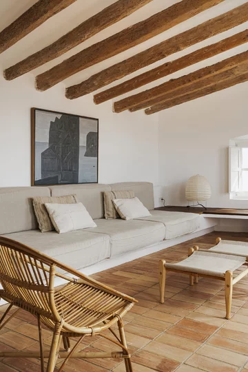 Remont domu rybaka w Hiszpanii, projekt Bea Portabella + Jordi Pagès 