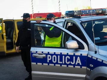 Policyjne zdjęcie z akcji gaśniczek w Biebrzańskim Parku Narodowym 