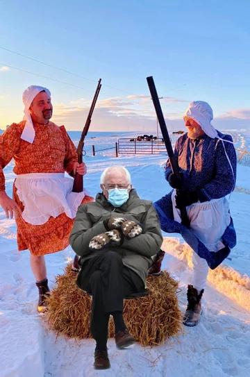 Zdjęcie w pandemicznej sukience na potrzeby #TargetDressChallenge 