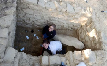 Zdjęcie z wykopalisk w Pylos 