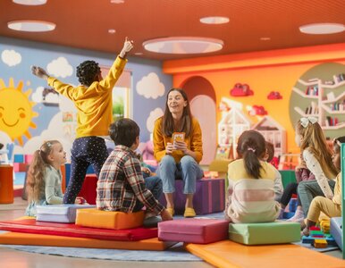 Miniatura: Przedszkola bez nauczycieli? Nowelizacja...