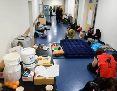 Miniatura: Minister Wieczorek odwiedzi protest...