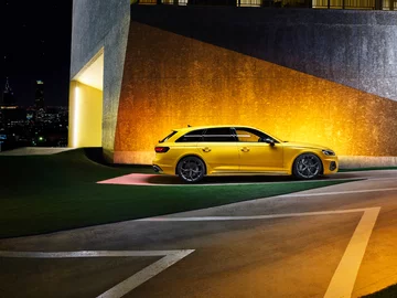 Audi RS 4 Avant edition 25 years 