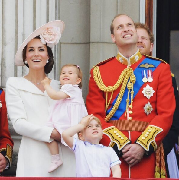 Księżna Kate, książe William oraz ich dzieci George i Charlotte Księżna Kate, książe William oraz ich dzieci George i Charlotte