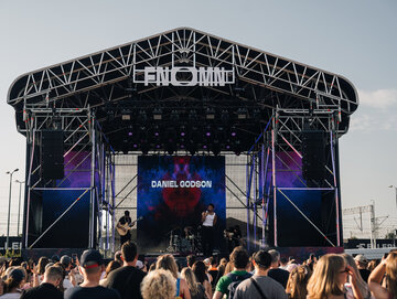Scena FNOMN podczas festiwalu ZORZA wspieranego przez T-Mobile