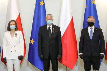 Uroczystość odznaczenia Igi Świątek i Tomasza Świątka 