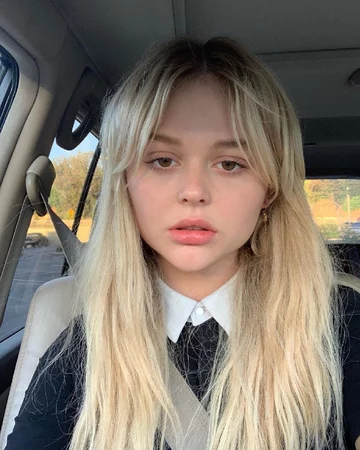 Emily Alyn Lind 