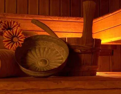 Miniatura: Ile osób mieści się w niemieckiej saunie?