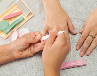 Miniatura: Manicure japoński krok po kroku - jakie ma...