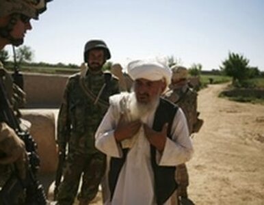 Miniatura: Większość Afgańczyków chce rozmów z talibami