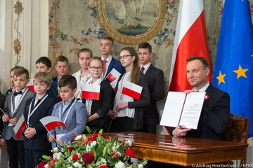 Pierwsza inicjatywa legislacyjna Prezydenta RP z zakresu oświaty polonijnej 