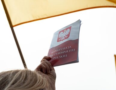 Miniatura: Co Polacy sądzą o zmianach w konstytucji?...