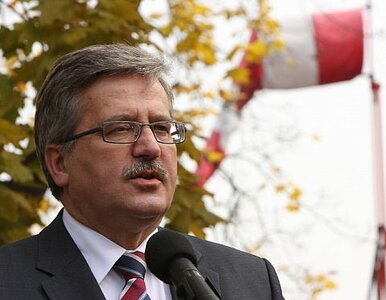 Miniatura: Komorowski życzy wojsku: myślmy o tym co...