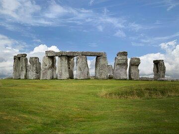 Gdzie znajduje się słynne Stonehenge?