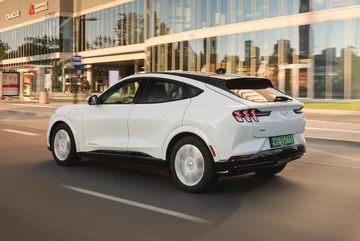 Ford Mustang Mach-E Frost White 