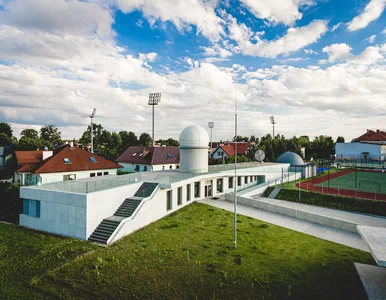 Miniatura: Od 60 lat obserwujemy niebo z Niepołomic