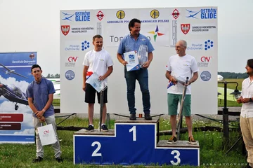 Zwycięzcy w klasie 15-metrowej 