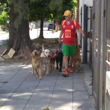 León Dario Sipes i jego podopieczni 