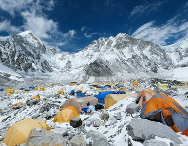 Miniatura: Śmierdzący problem na Mount Everest....