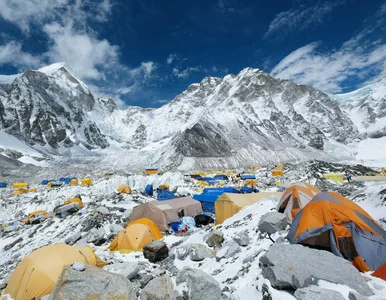 Miniatura: Śmierdzący problem na Mount Everest....