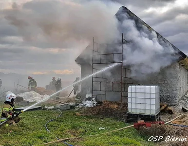 Miniatura: Pożar zabrał mu dom. Policjanci ruszyli z...