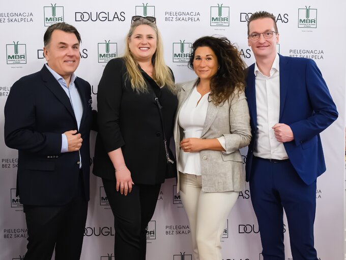 A. Kacprzyk prezes Selcos Distribution, Elżbieta Romanowska, Nevin El Sebai El Farargi MBR, Roland Behrens MBR