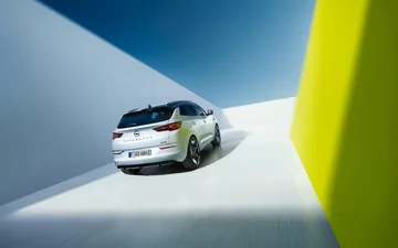 Nowy Opel Grandland GSe 