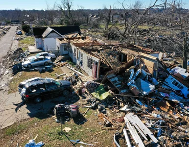 Miniatura: USA. Rośnie liczba ofiar tornada. Kostnice...