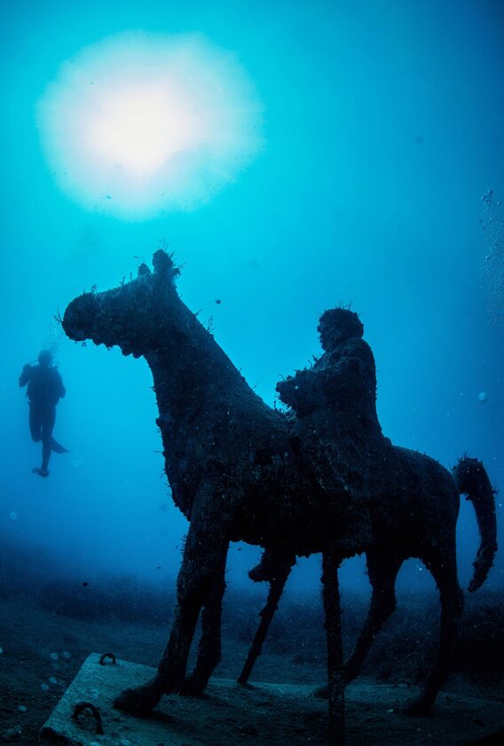 Rzeźba w Side Underwater Museum 