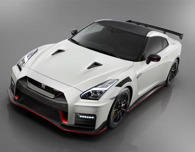 Miniatura: Nissan zwalnia i zamyka fabrykę. Ile osób...