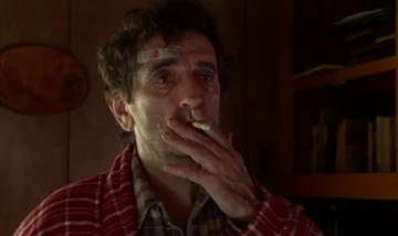 Harry Dean Stanton (Carl Rodd) 