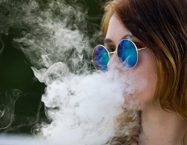 Miniatura: Smakowe e-papierosy mogą zniknąć. Trwają...