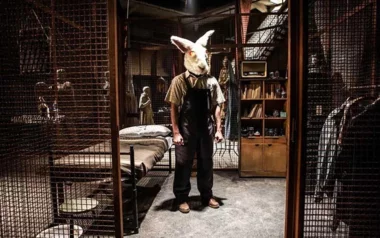 Kadr z filmu „W labiryncie”