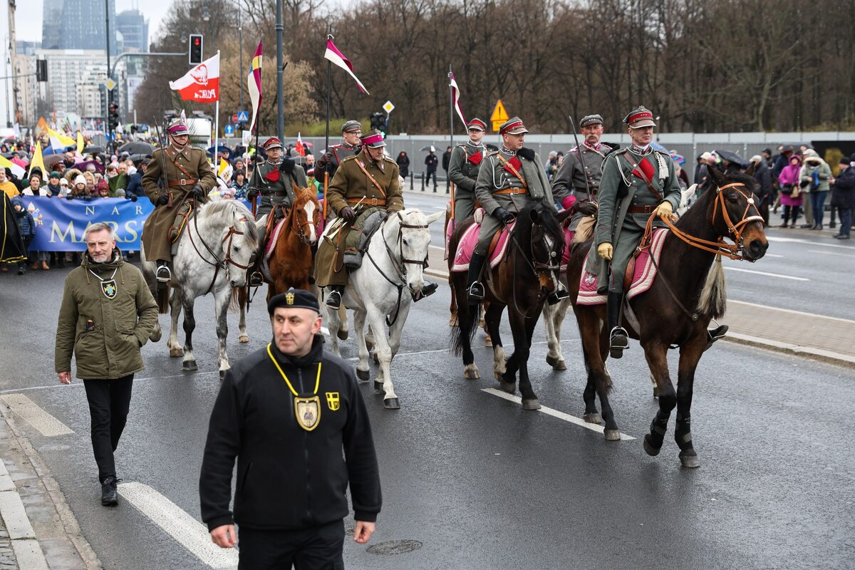 Narodowy Marsz Papieski w Warszawie 