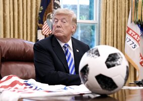 Miniatura: FIFA zareagowała na sukces Donalda Trumpa....