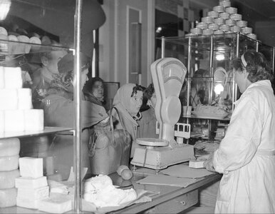 Miniatura: QUIZ z wiedzy o życiu w czasach PRL-u....